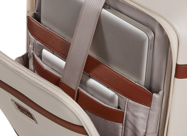 Első zseb laptop rekesszel