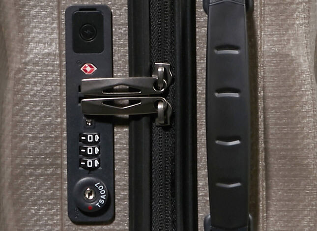 Beépített USB töltő