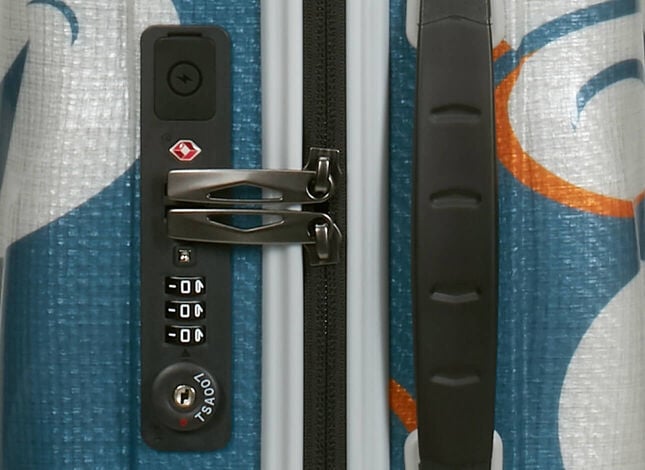 Beépített USB töltő
