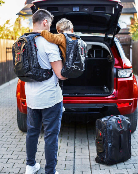 KISEBB & NAGYOBB RAJONGÓKNAK