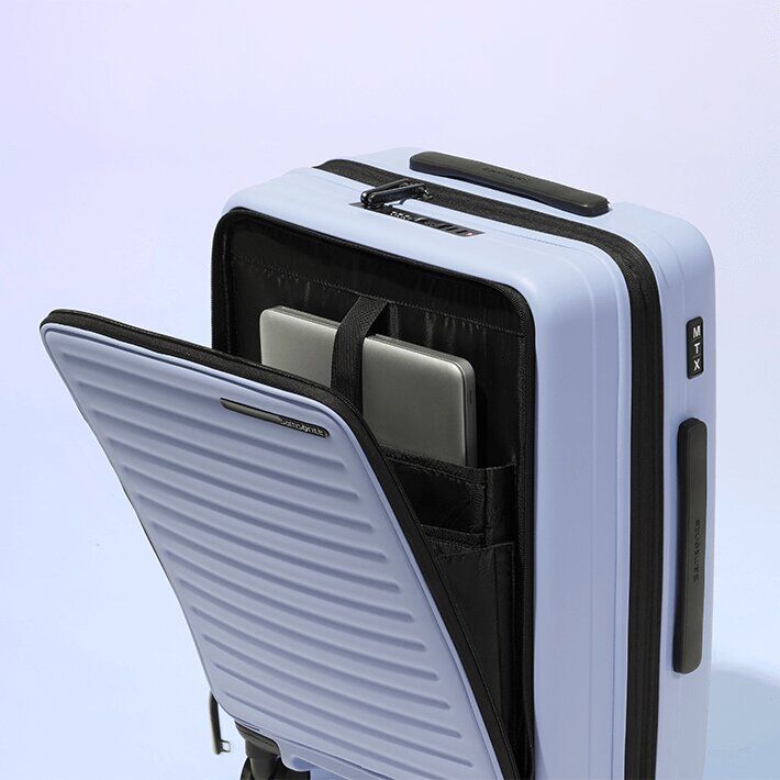 Kabinbőrönd elülső zsebbel