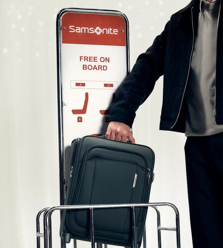 Underseat bőrönd&nbsp;