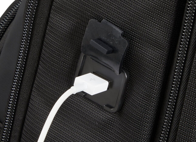 Beépített USB töltő