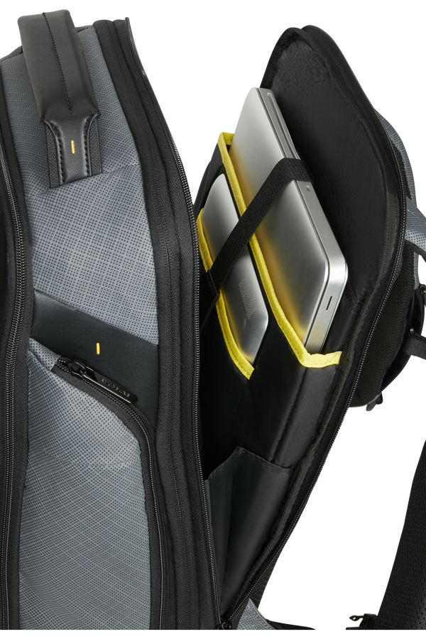 Spectrolite 4.0 H&aacute;tizs&aacute;k 15.6"