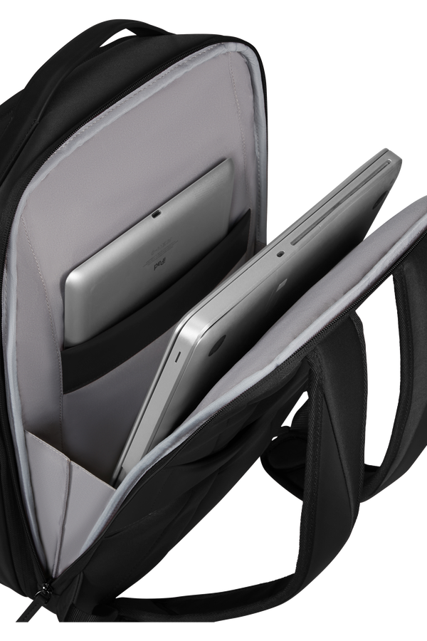 Evoluxe H&aacute;tizs&aacute;k 15.6"