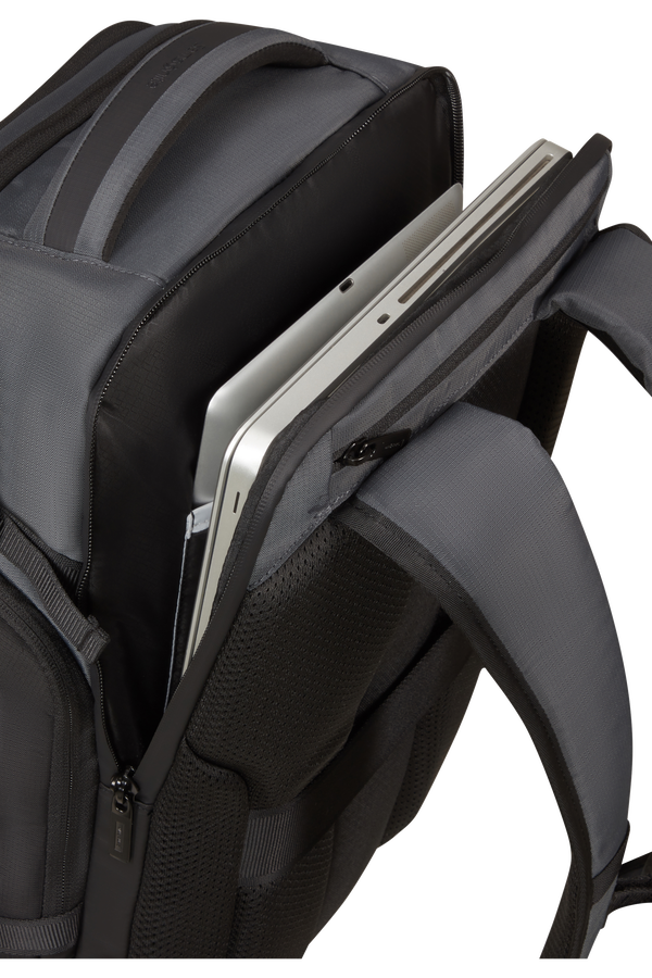 Biz2Go 2 H&aacute;tizs&aacute;k 15.6"
