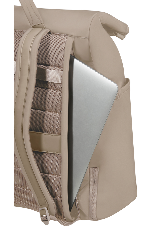 Essentis H&aacute;tizs&aacute;k 15.6"