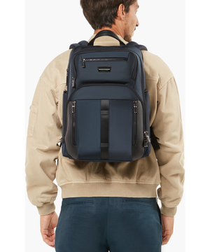 Urban-Eye H&aacute;tizs&aacute;k 14.1" 41 x 28 x 16 cm | 1 kg