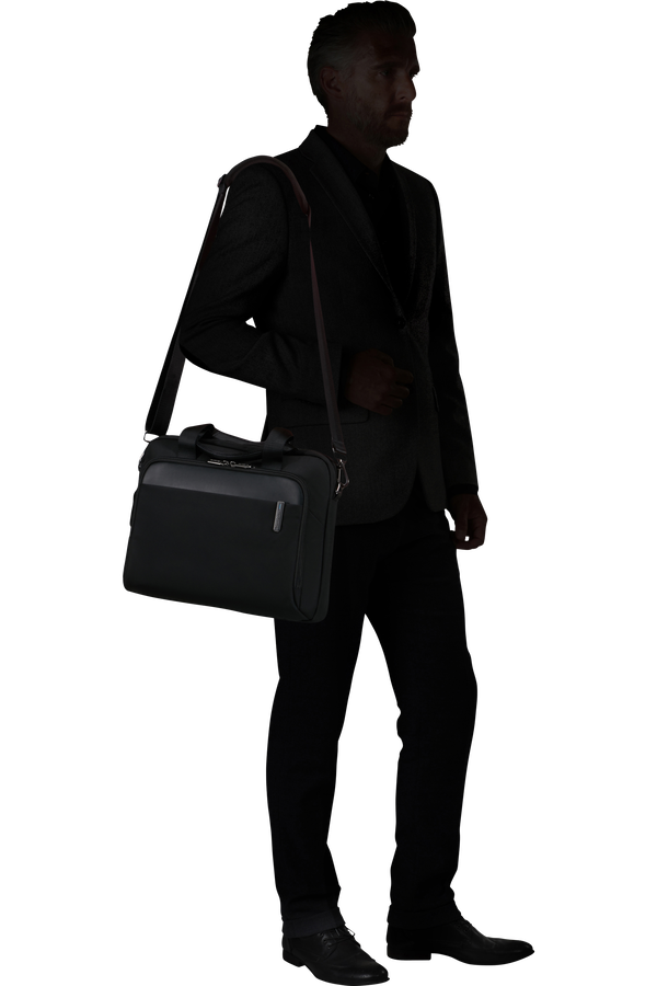 Samsonite Evosight Slim Bailhandle 15.6'  Black Samsonite Evosight Slim Bailhandle 15.6'  Black