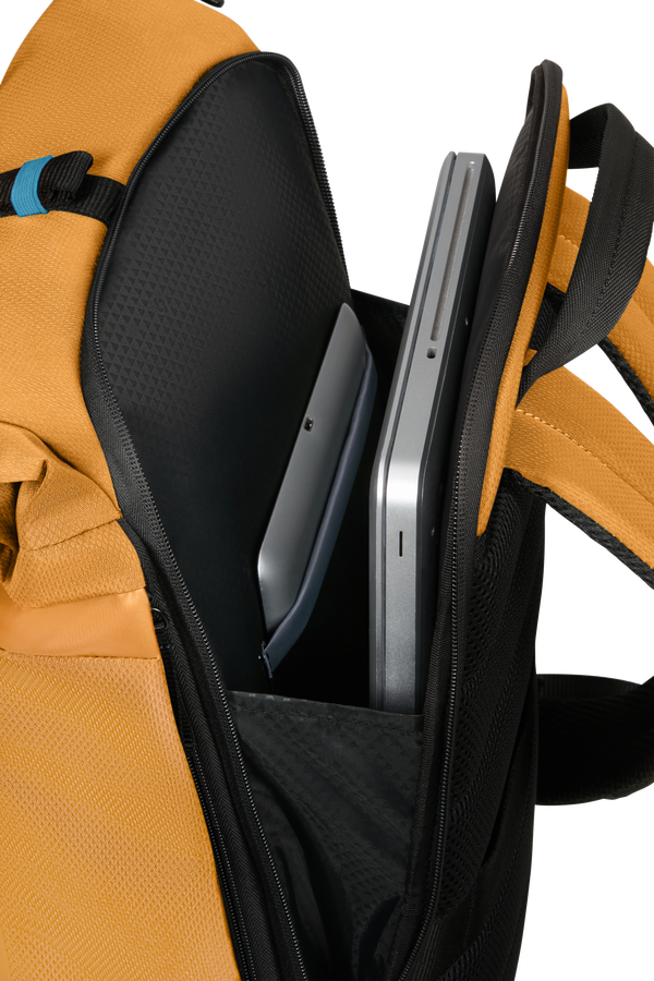 Moderny H&aacute;tizs&aacute;k 15.6"