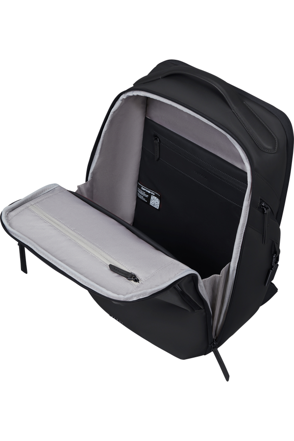Evoluxe H&aacute;tizs&aacute;k 15.6"