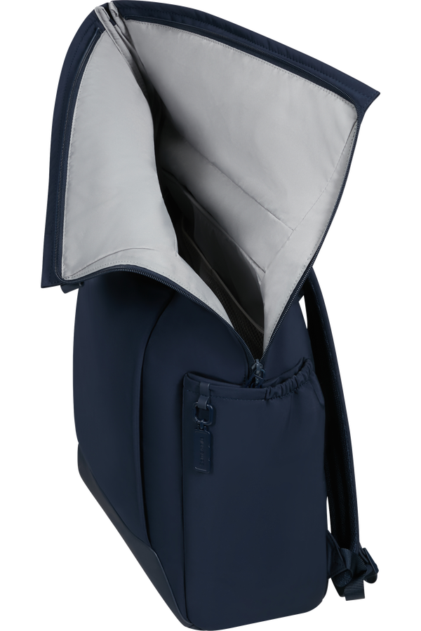 Essentis H&aacute;tizs&aacute;k 15.6"