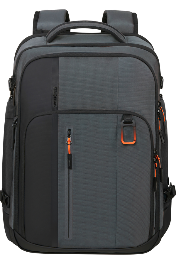 Biz2Go 2 Kettő az egyben h&aacute;tizs&aacute;k 17.3"