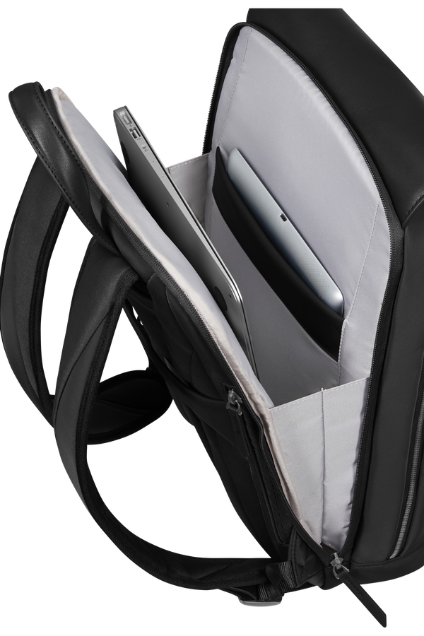 Evoluxe H&aacute;tizs&aacute;k 15.6"
