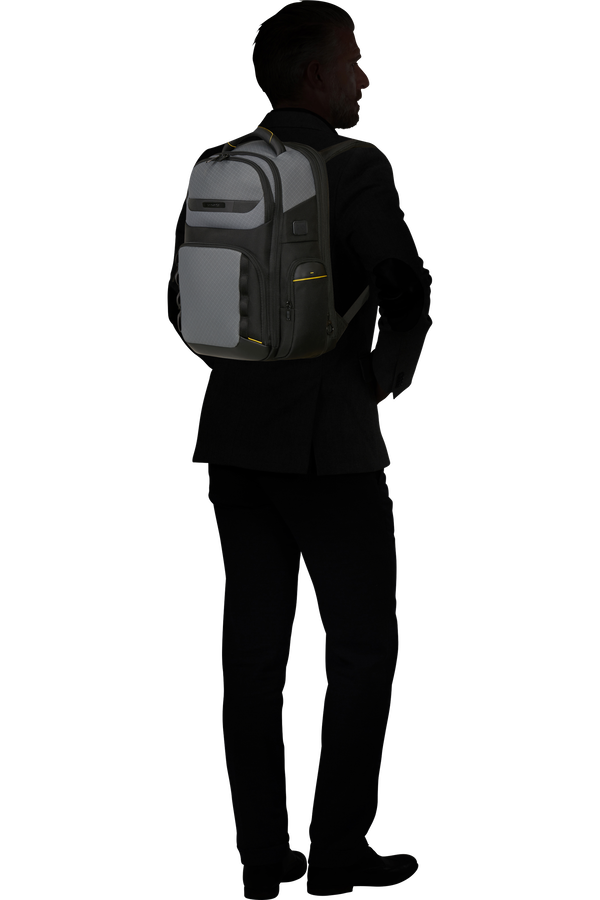 Pro-DLX 6 H&aacute;tizs&aacute;k expandable 15.6"