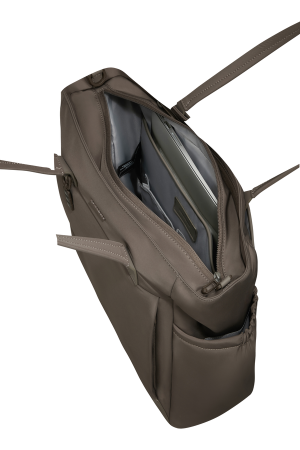 Essentis K&eacute;zit&aacute;ska 14.1"