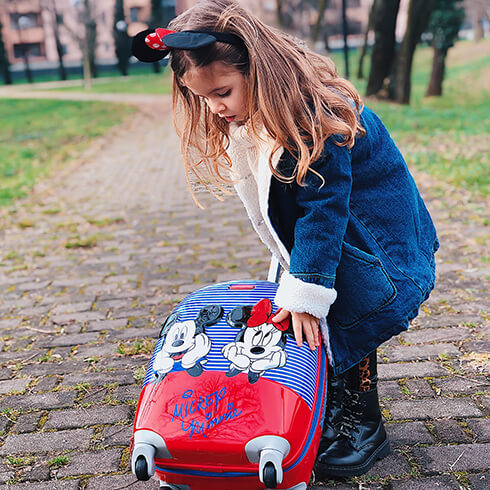 Vigyen magával egy kis varázslatot Mickey és Minnie kollekcióinkkal.