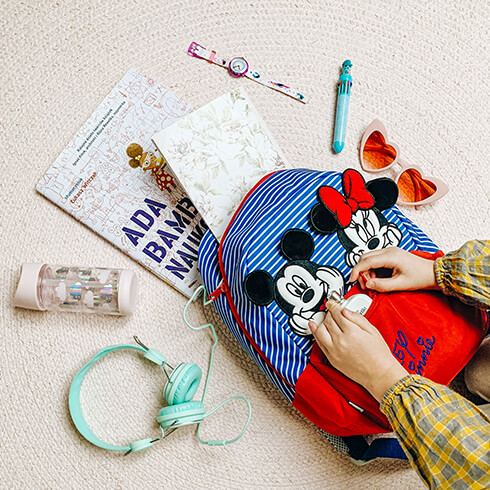 Vigyen magával egy kis varázslatot Mickey és Minnie kollekcióinkkal.