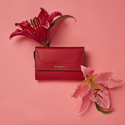 Make every day feel like Valentine's Day with the Lady Saffiano II SLG wallet.
